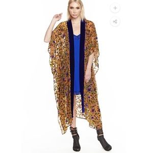 NWT ARATTA Rose of the Wild Kimono (OS)